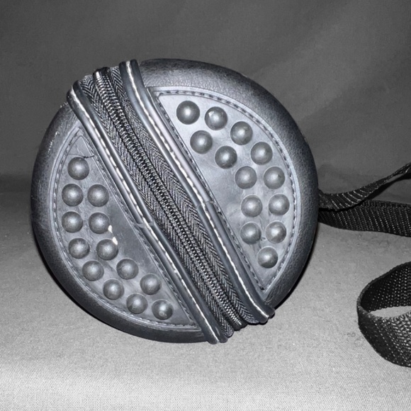 Sophisticated Black and Silver Bar Accessories Set - Picture 6 of 8